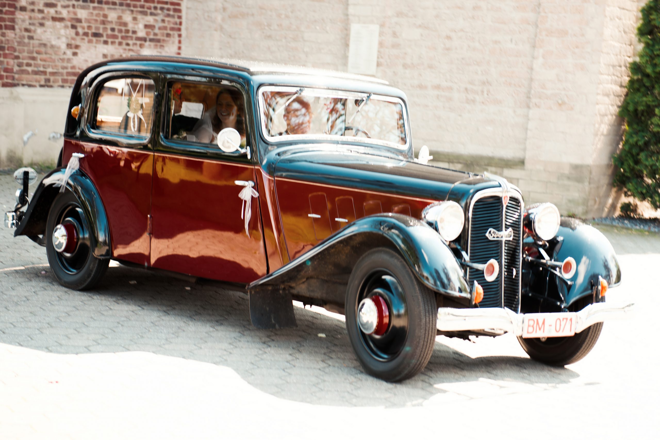 Oldtimer bei einer Hochzeit